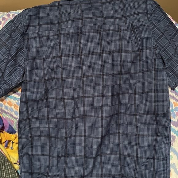 Men’s Casual Button Down - Picture 3 of 3
